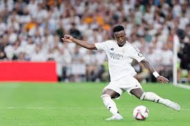 咪咕：萨基：喜欢巴萨的足球哲学 亚马尔非常优秀但与梅西比较还太早.